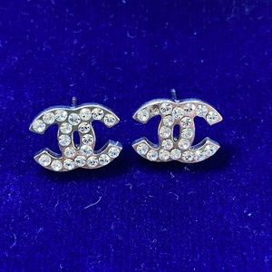 Authentic Chanel earrings (large size)